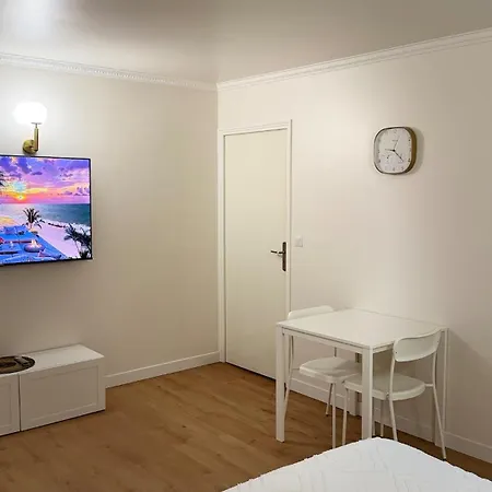 شقة Moderne - Proche 15mn Orly Et 25mn Paris